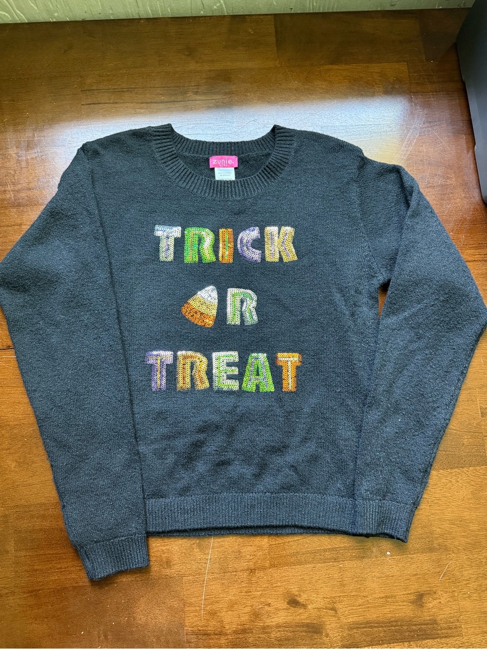 Zunie Black Crewneck 'Trick R Treat' Embroidered Graphic Sweater
